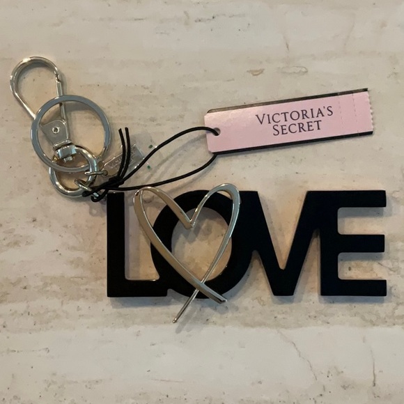 Victoria’s Secret Love Keychain Bag Charm VS Key Gold Heart Black Pink Large New - Picture 1 of 10